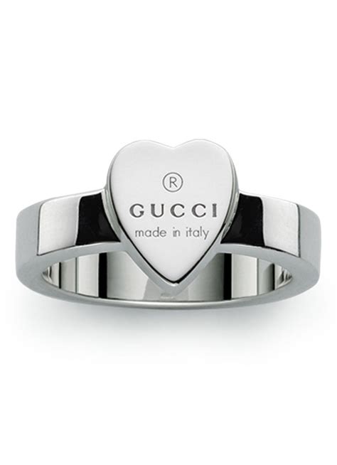 bague gucci femme coeur